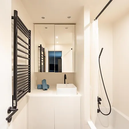 Elegant Flat - 6 Guests - Saint Germain Des Prés Parigi